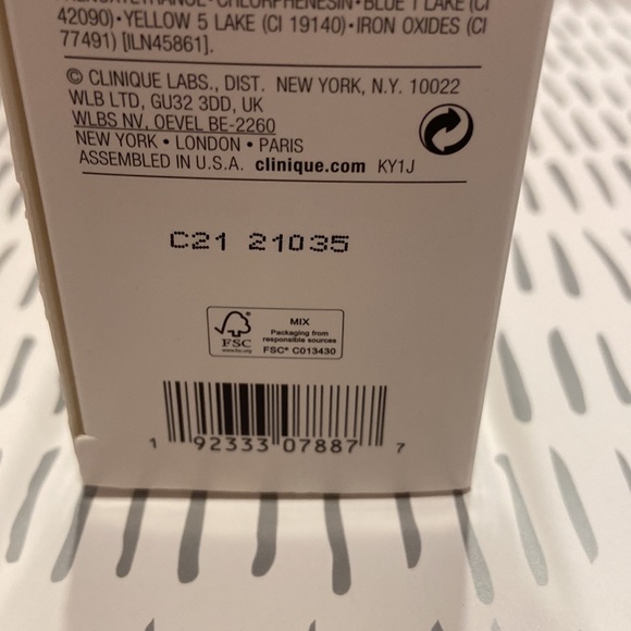 NIB Clinique Ready, Jet, Go! Travel Set - Picture 4 of 4